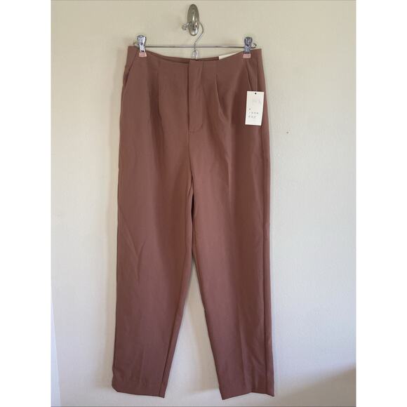 A New Day Brown Tapered Leg Highest Rise Stretch Career Pants 4 Regular NEW NWT - Picture 1 of 8